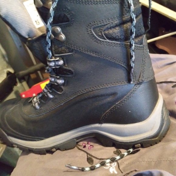 Boots - Picture 2 of 4